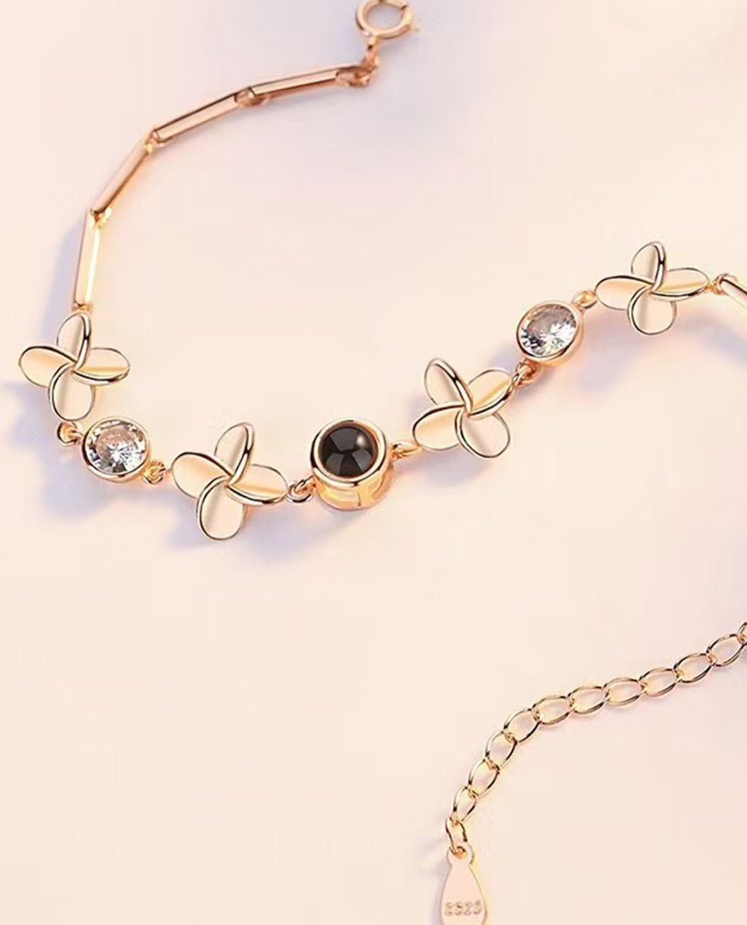 Clover Projection Bracelet