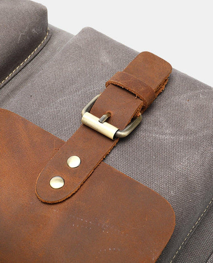 Classic Leather Messenger Bag