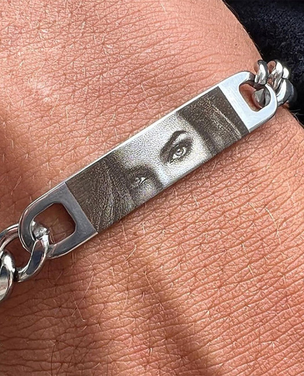 GlintBracelet