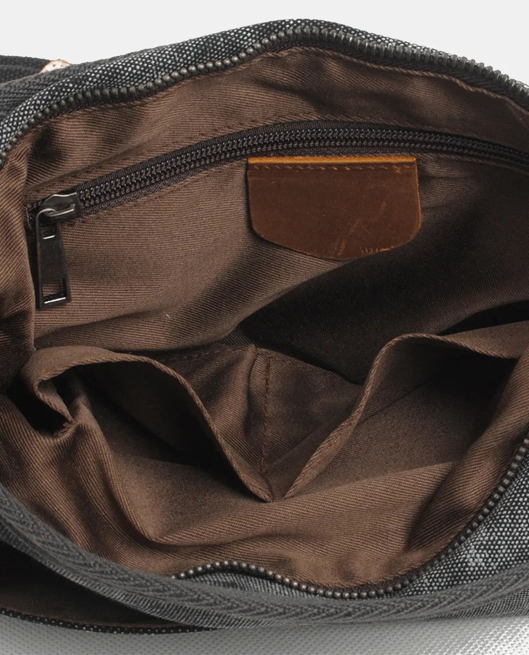 Oasis Messenger Bag